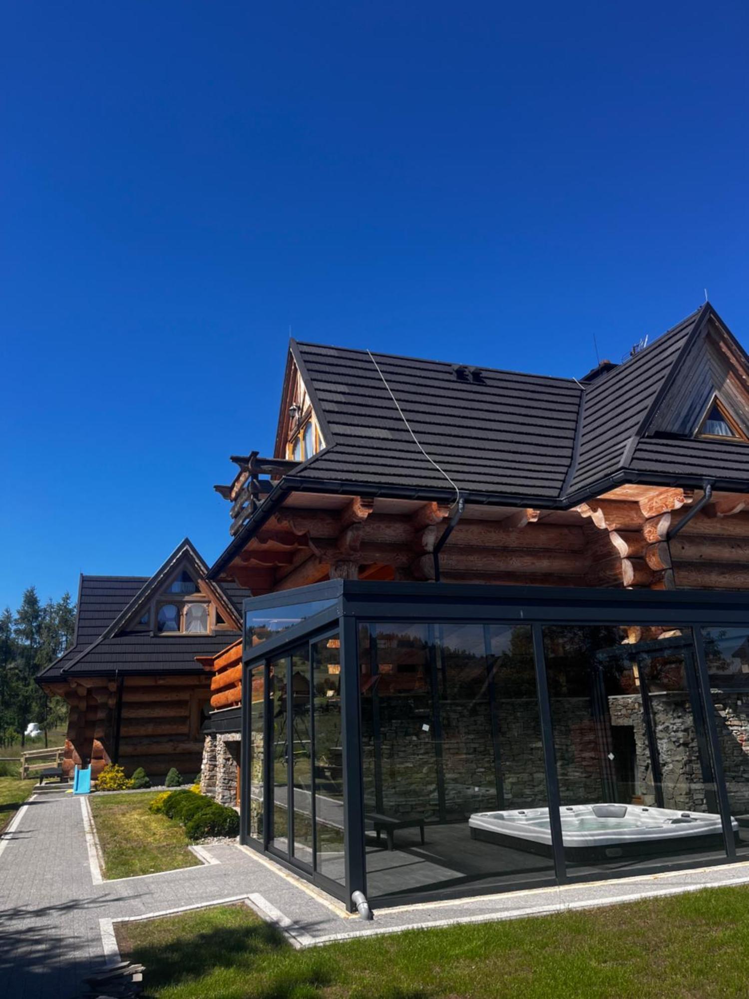 Domek W Bialce Z Jacuzzi W Ogrodzie Białka Esterno foto