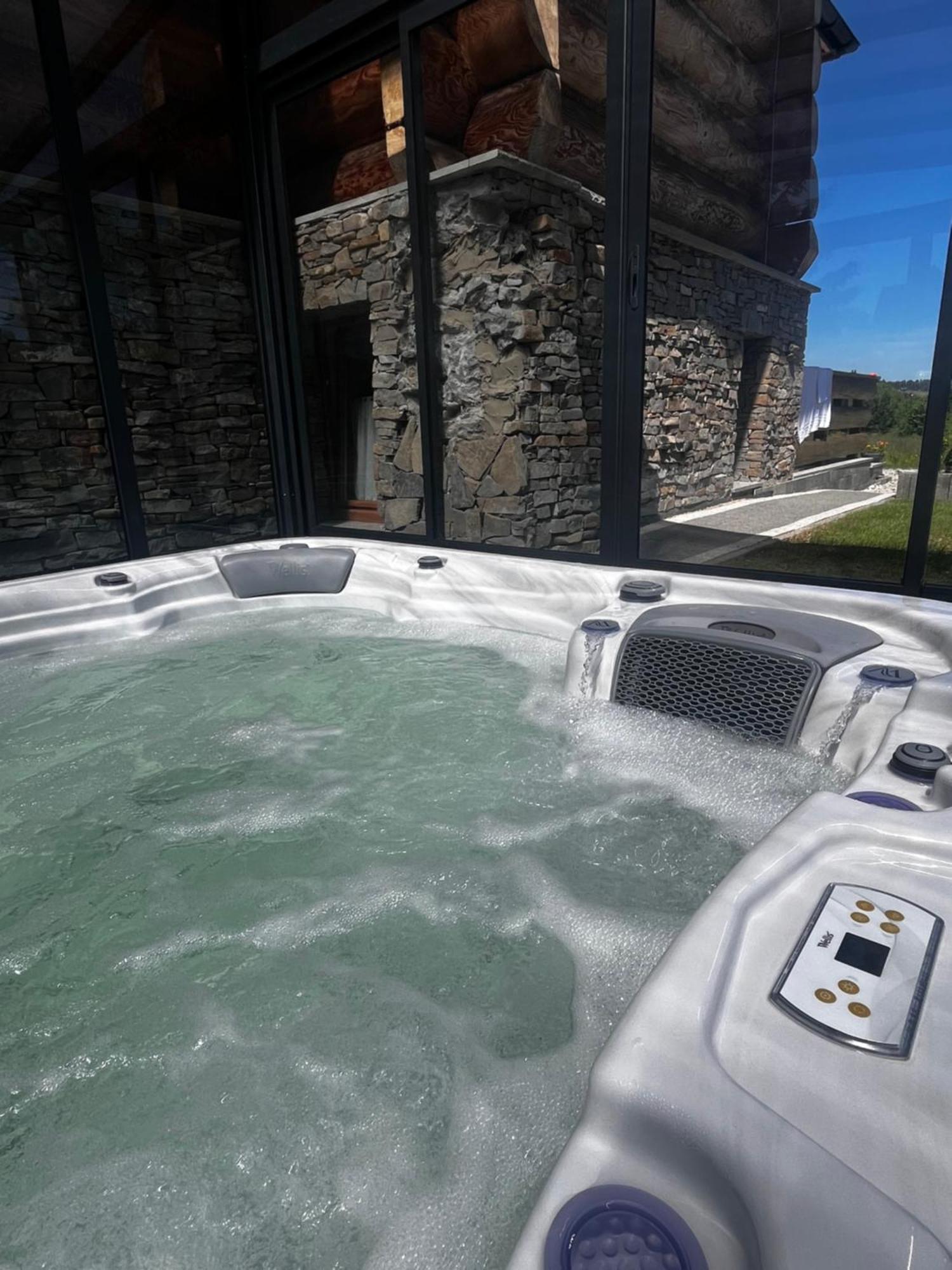 Domek W Bialce Z Jacuzzi W Ogrodzie Białka Esterno foto