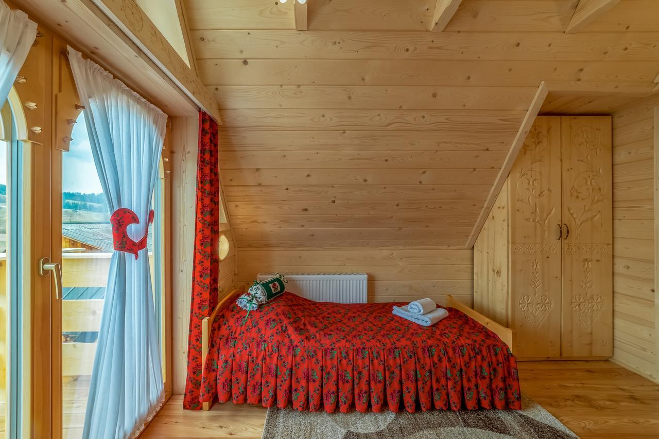 Domek W Bialce Z Jacuzzi W Ogrodzie Białka Esterno foto