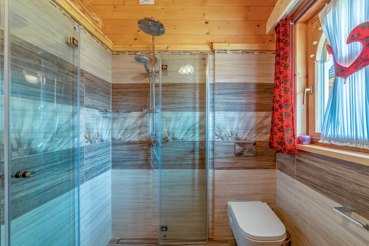 Domek W Bialce Z Jacuzzi W Ogrodzie Białka Esterno foto