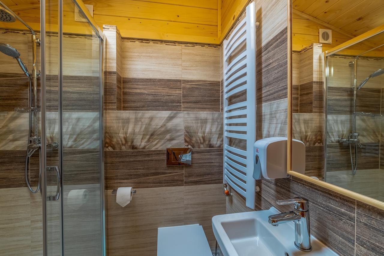 Domek W Bialce Z Jacuzzi W Ogrodzie Białka Esterno foto